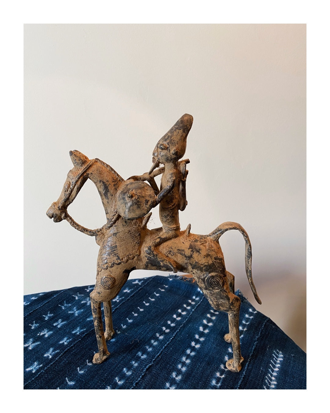 Cavalier Dogon au bouclier, en provenance du Mali